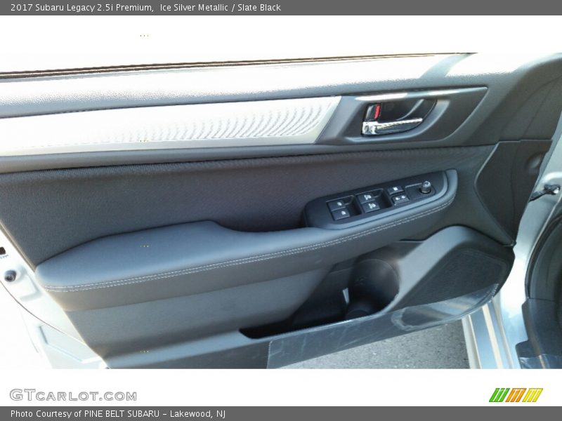 Ice Silver Metallic / Slate Black 2017 Subaru Legacy 2.5i Premium