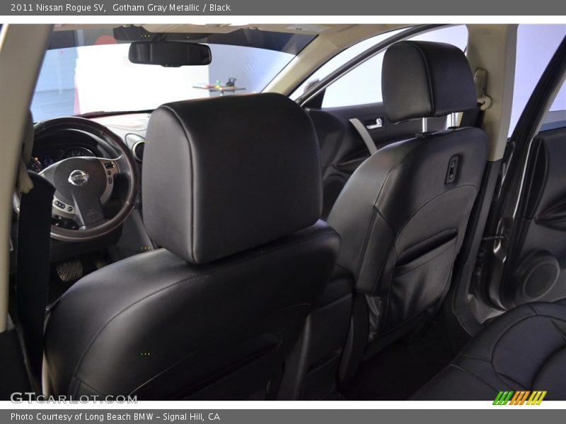 Gotham Gray Metallic / Black 2011 Nissan Rogue SV