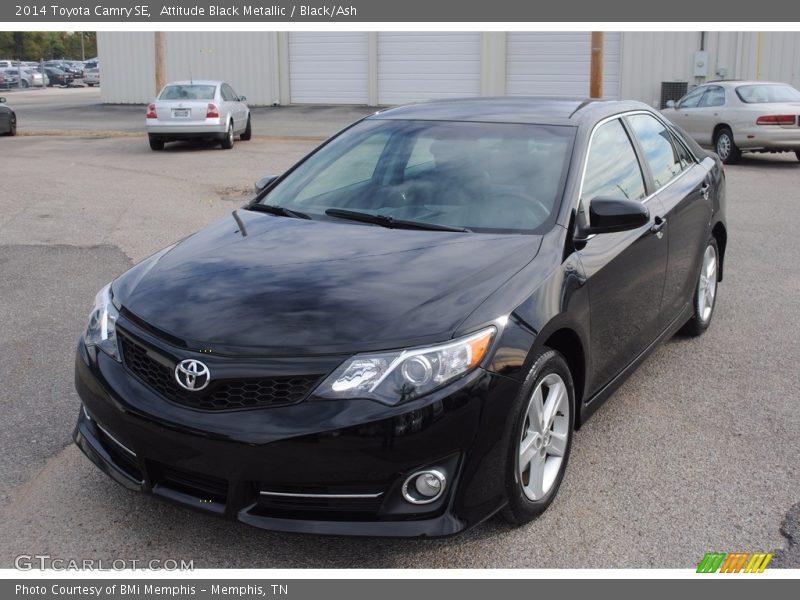 Attitude Black Metallic / Black/Ash 2014 Toyota Camry SE