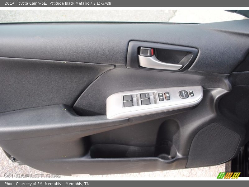 Attitude Black Metallic / Black/Ash 2014 Toyota Camry SE