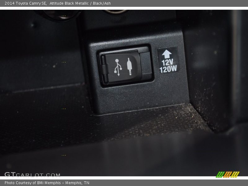 Attitude Black Metallic / Black/Ash 2014 Toyota Camry SE
