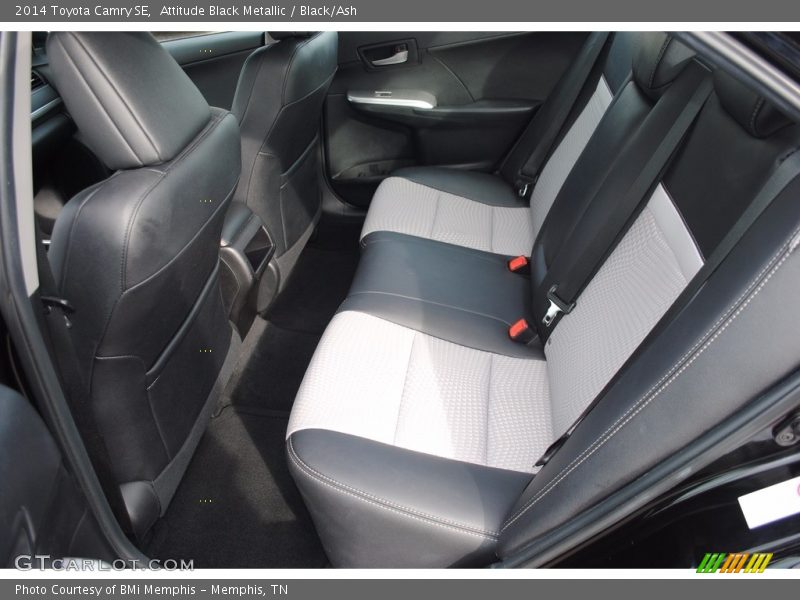 Attitude Black Metallic / Black/Ash 2014 Toyota Camry SE