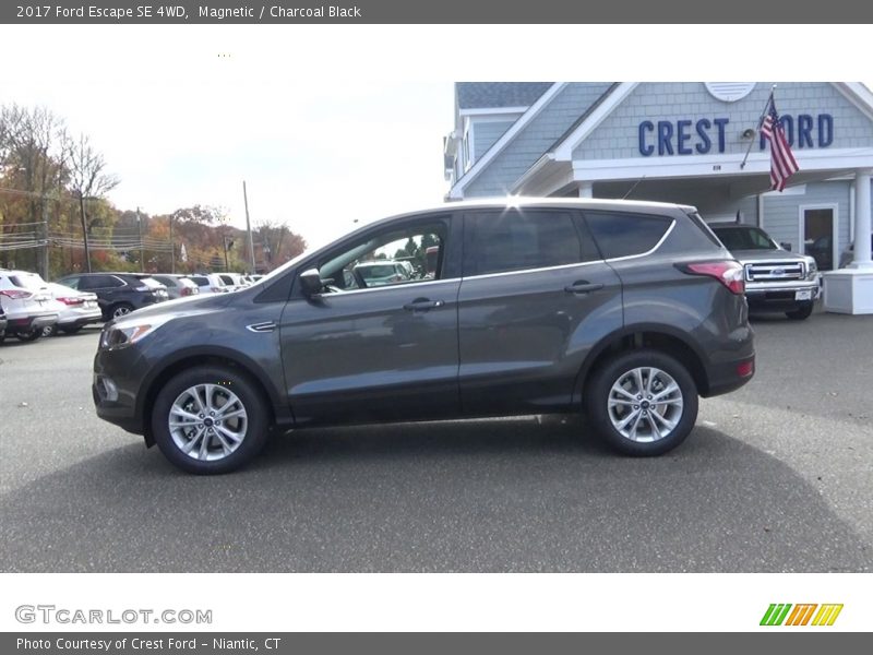 Magnetic / Charcoal Black 2017 Ford Escape SE 4WD