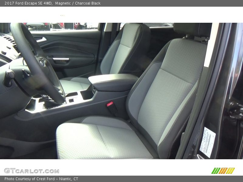 Magnetic / Charcoal Black 2017 Ford Escape SE 4WD
