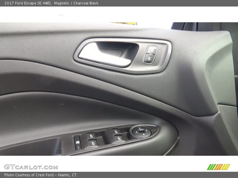 Magnetic / Charcoal Black 2017 Ford Escape SE 4WD