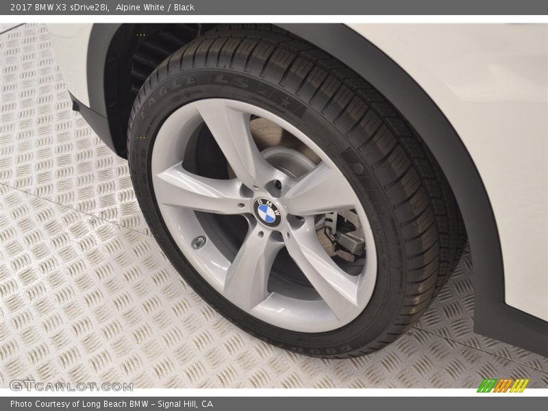 Alpine White / Black 2017 BMW X3 sDrive28i