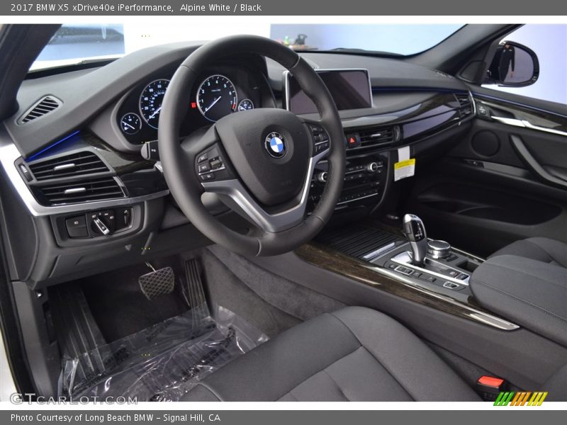 Alpine White / Black 2017 BMW X5 xDrive40e iPerformance