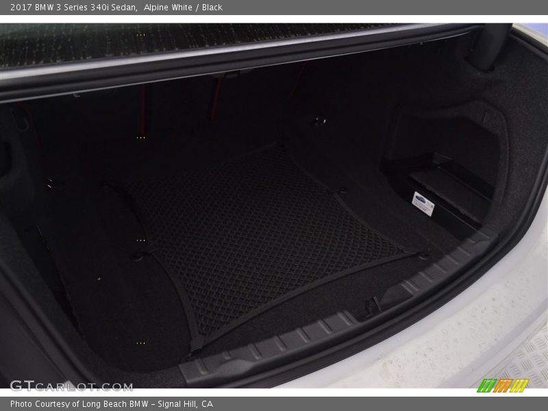 Alpine White / Black 2017 BMW 3 Series 340i Sedan