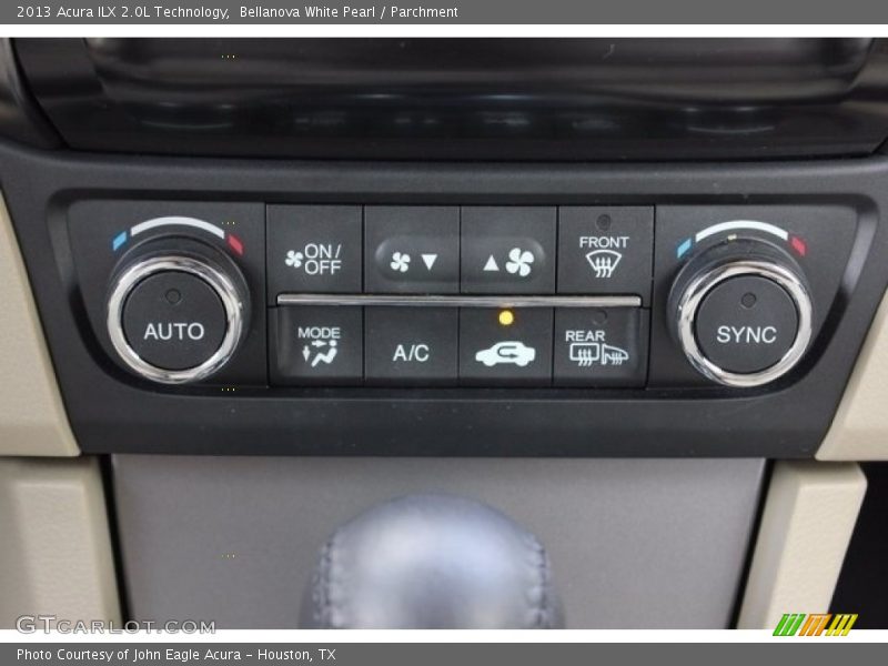 Bellanova White Pearl / Parchment 2013 Acura ILX 2.0L Technology