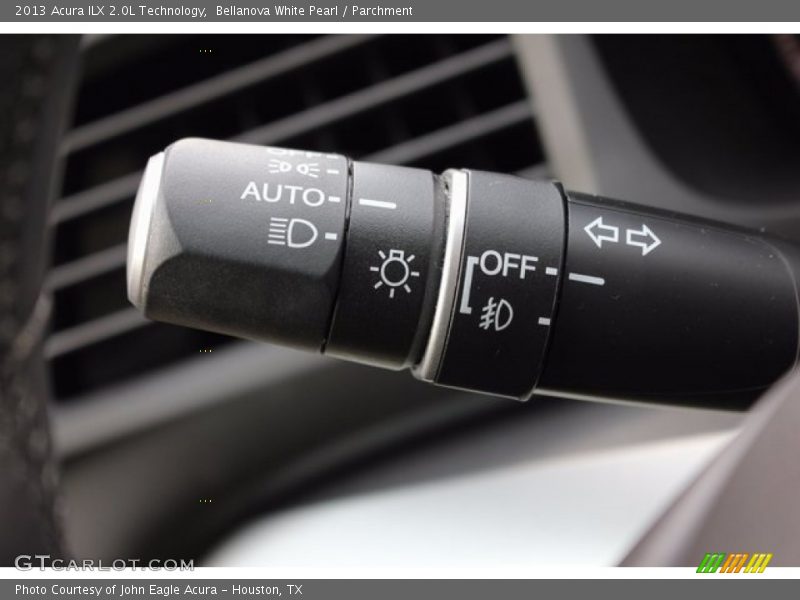 Bellanova White Pearl / Parchment 2013 Acura ILX 2.0L Technology