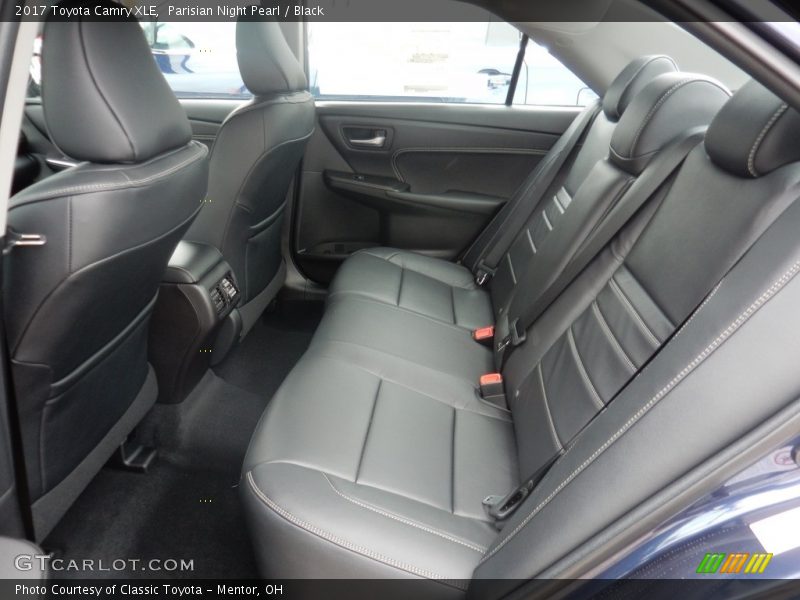 Parisian Night Pearl / Black 2017 Toyota Camry XLE