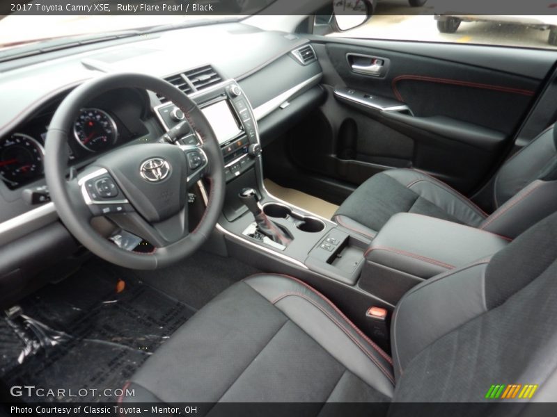 Ruby Flare Pearl / Black 2017 Toyota Camry XSE