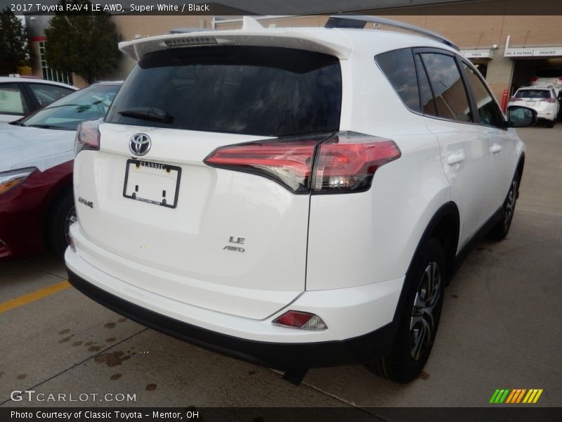 Super White / Black 2017 Toyota RAV4 LE AWD