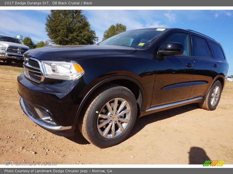 Front 3/4 View of 2017 Durango SXT