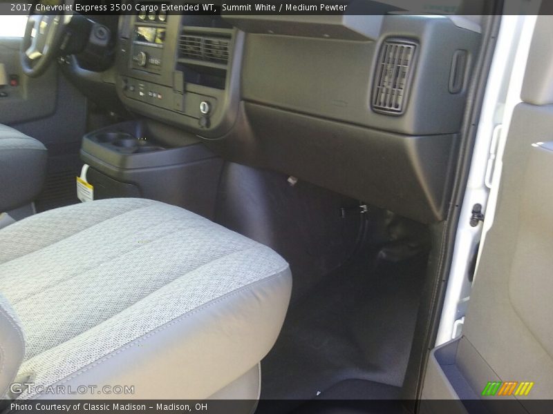Summit White / Medium Pewter 2017 Chevrolet Express 3500 Cargo Extended WT