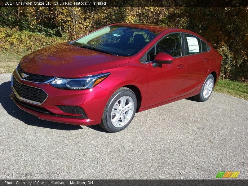 Cajun Red Tintcoat / Jet Black 2017 Chevrolet Cruze LT