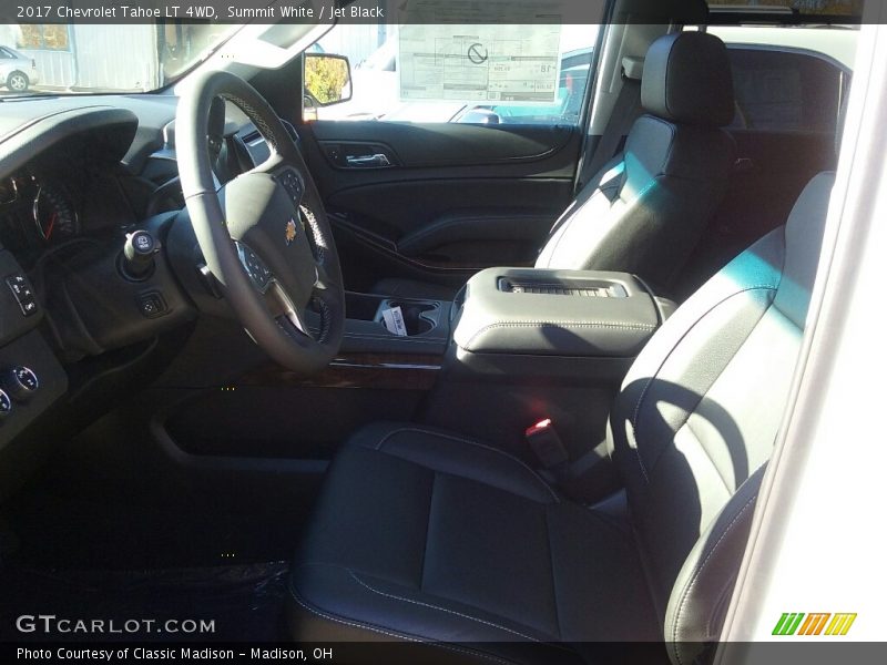 Summit White / Jet Black 2017 Chevrolet Tahoe LT 4WD