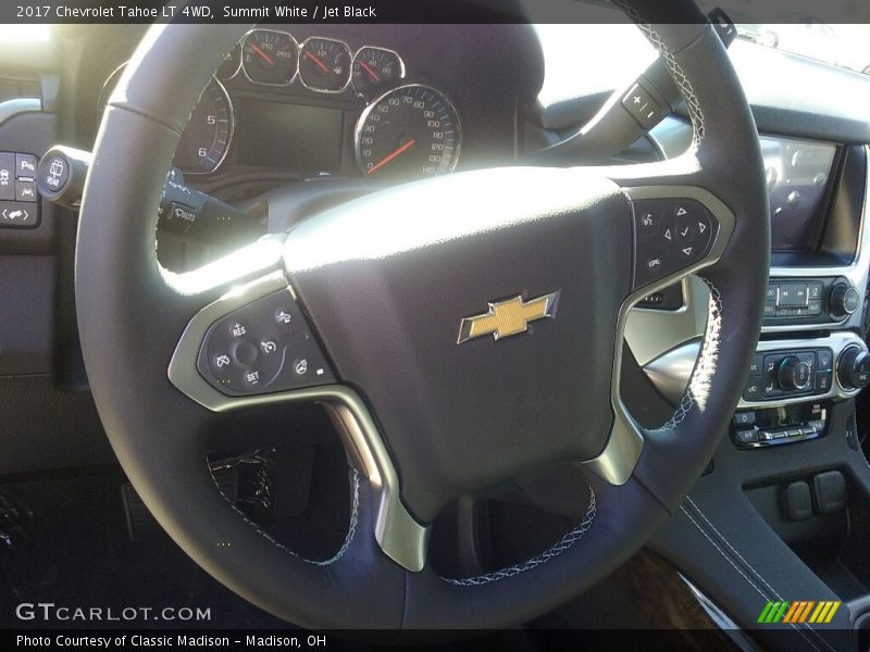 Summit White / Jet Black 2017 Chevrolet Tahoe LT 4WD