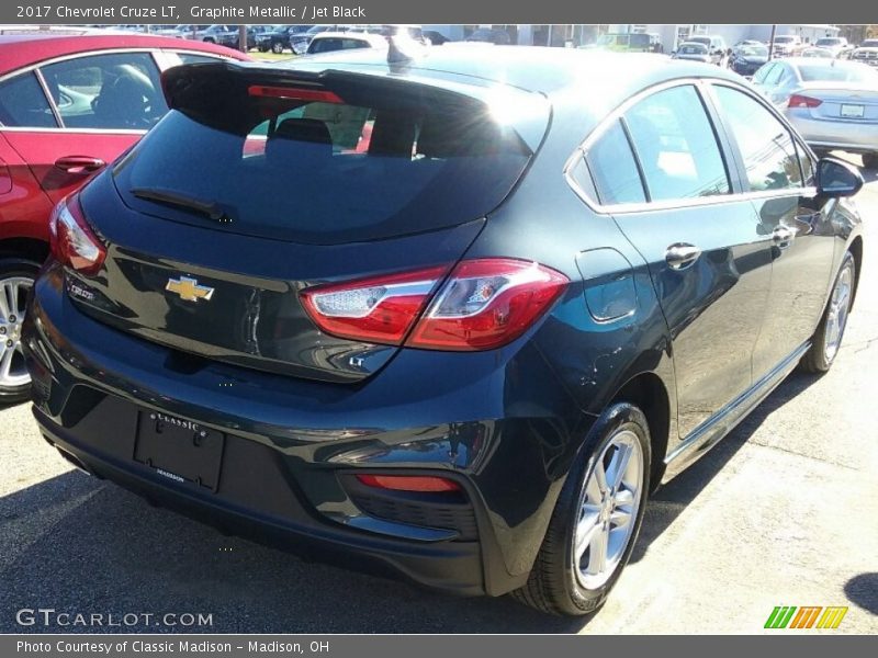 Graphite Metallic / Jet Black 2017 Chevrolet Cruze LT
