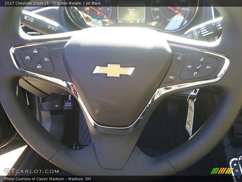 Graphite Metallic / Jet Black 2017 Chevrolet Cruze LT