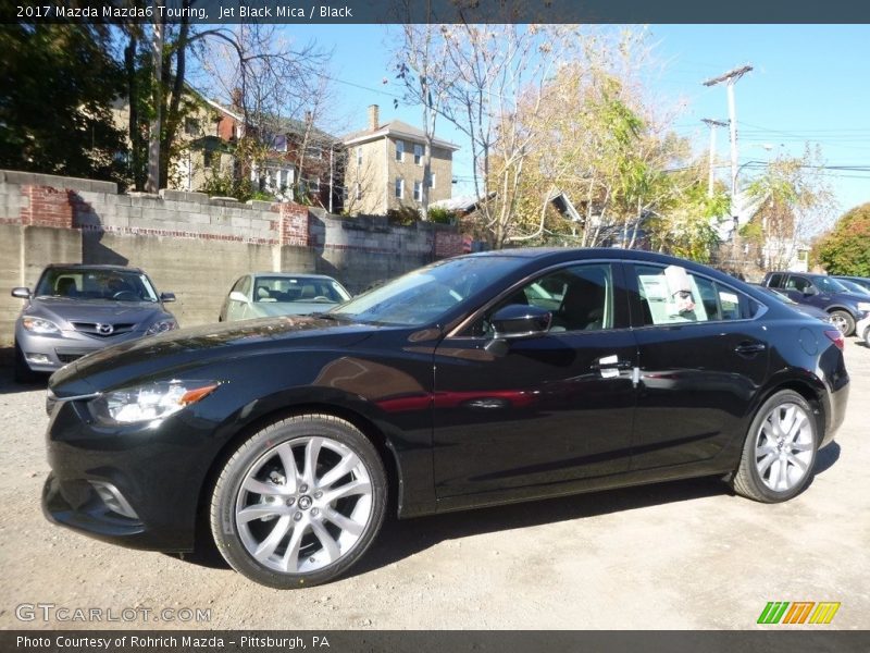 Front 3/4 View of 2017 Mazda6 Touring
