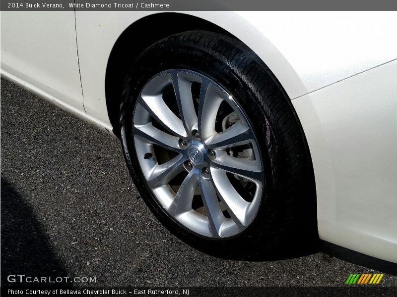 White Diamond Tricoat / Cashmere 2014 Buick Verano