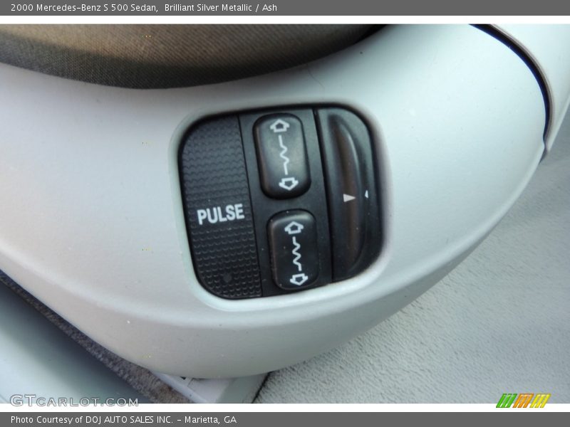 Brilliant Silver Metallic / Ash 2000 Mercedes-Benz S 500 Sedan