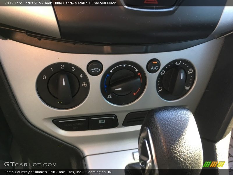 Blue Candy Metallic / Charcoal Black 2012 Ford Focus SE 5-Door