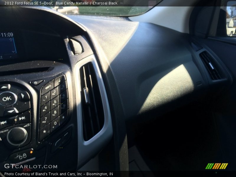 Blue Candy Metallic / Charcoal Black 2012 Ford Focus SE 5-Door