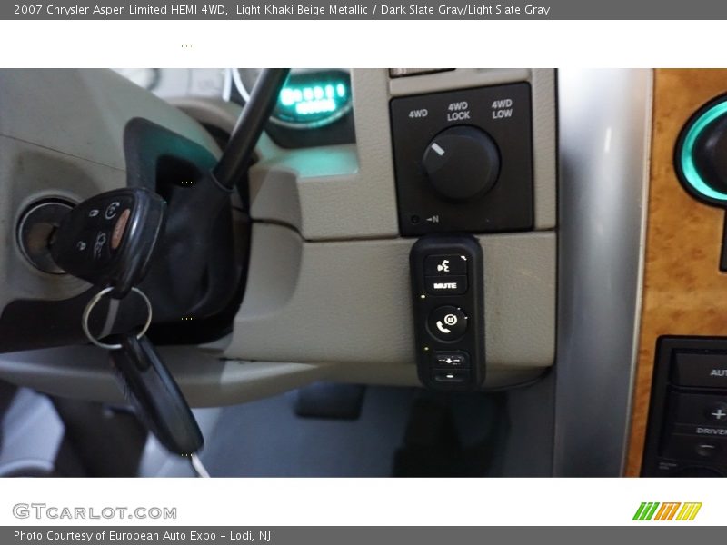 Light Khaki Beige Metallic / Dark Slate Gray/Light Slate Gray 2007 Chrysler Aspen Limited HEMI 4WD