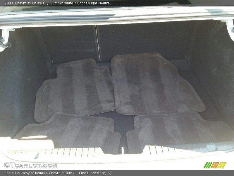 Summit White / Cocoa/Light Neutral 2014 Chevrolet Cruze LT