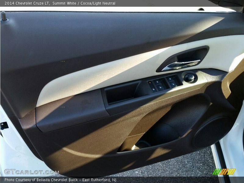 Summit White / Cocoa/Light Neutral 2014 Chevrolet Cruze LT