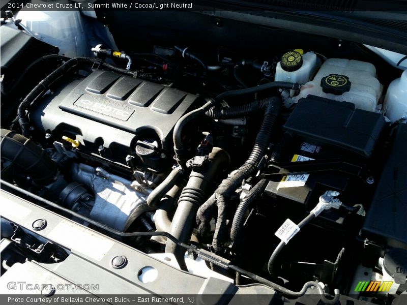 Summit White / Cocoa/Light Neutral 2014 Chevrolet Cruze LT