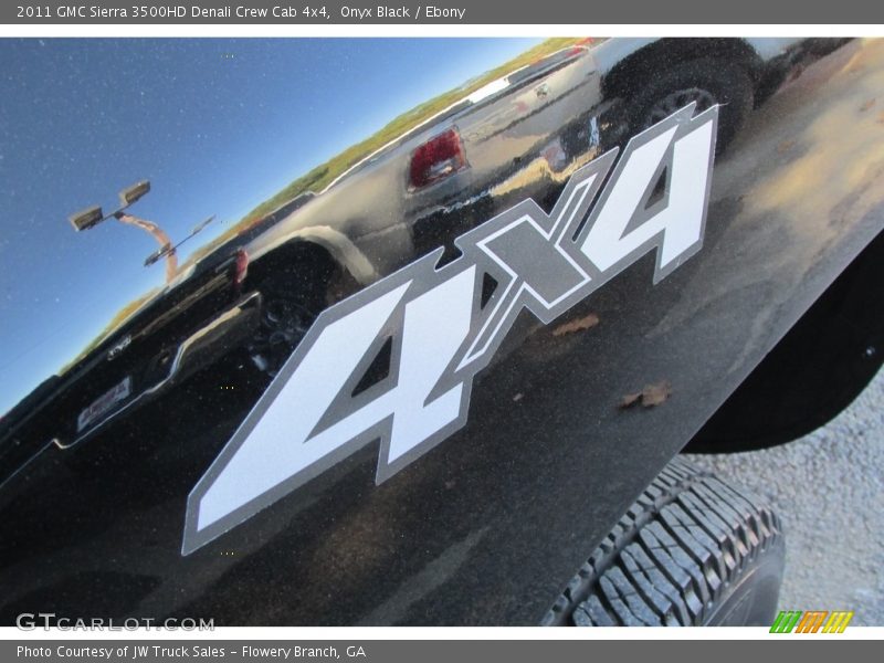 Onyx Black / Ebony 2011 GMC Sierra 3500HD Denali Crew Cab 4x4