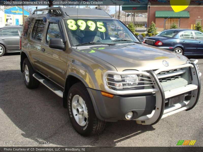 Gold Rush Metallic / Gray Celadon 2002 Nissan Xterra XE V6 4x4