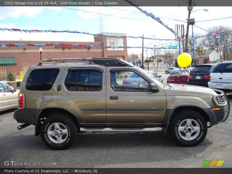 Gold Rush Metallic / Gray Celadon 2002 Nissan Xterra XE V6 4x4