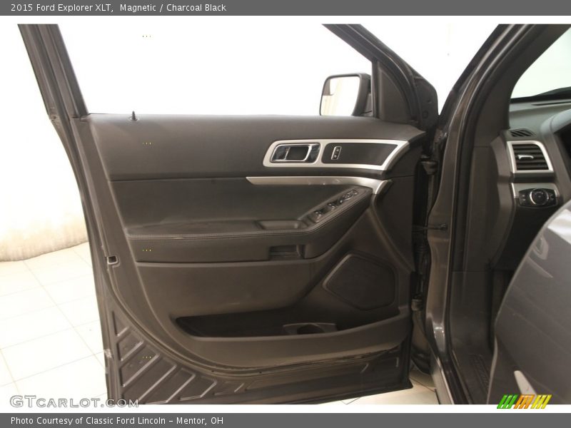 Magnetic / Charcoal Black 2015 Ford Explorer XLT
