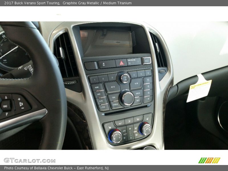Controls of 2017 Verano Sport Touring