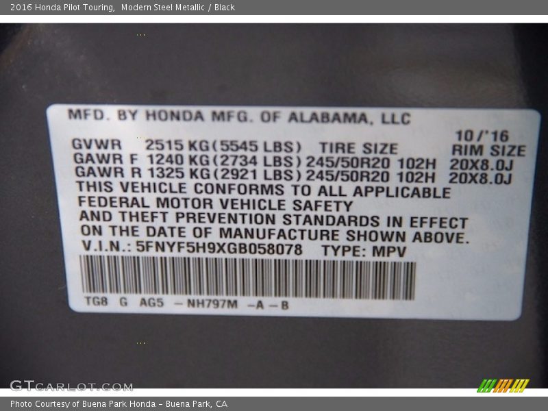 Modern Steel Metallic / Black 2016 Honda Pilot Touring