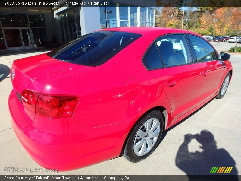 Tornado Red / Titan Black 2013 Volkswagen Jetta S Sedan