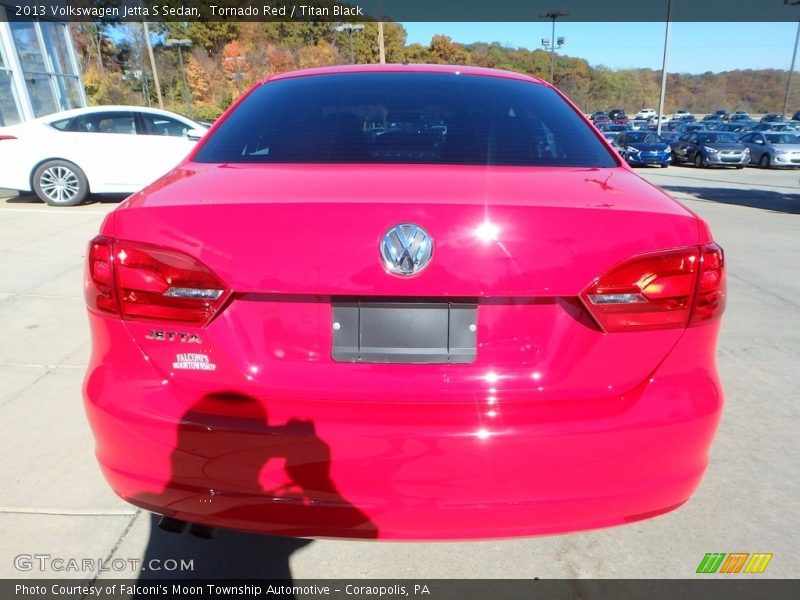 Tornado Red / Titan Black 2013 Volkswagen Jetta S Sedan
