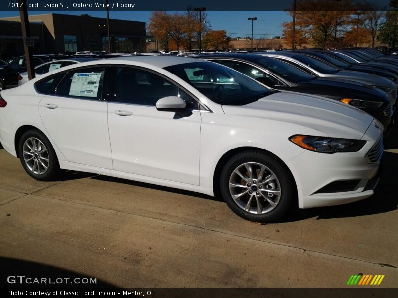 Oxford White / Ebony 2017 Ford Fusion SE