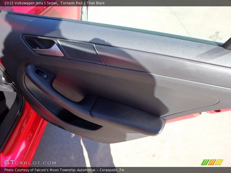Tornado Red / Titan Black 2013 Volkswagen Jetta S Sedan