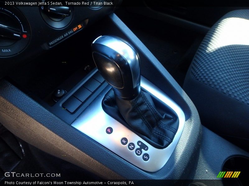 Tornado Red / Titan Black 2013 Volkswagen Jetta S Sedan