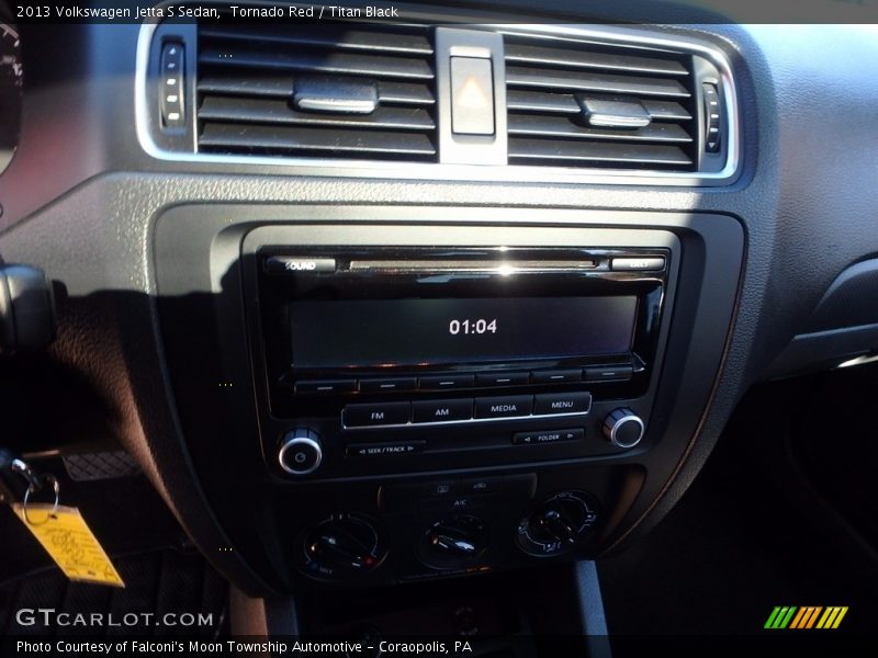 Tornado Red / Titan Black 2013 Volkswagen Jetta S Sedan