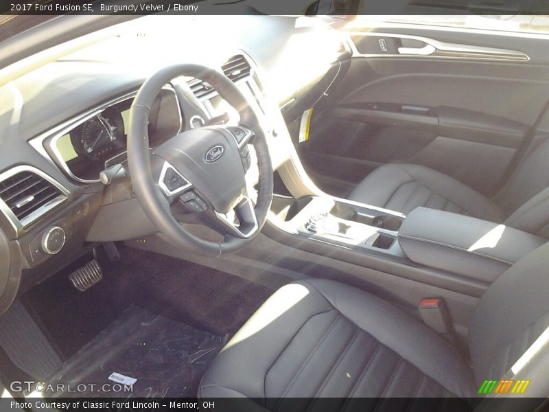 Burgundy Velvet / Ebony 2017 Ford Fusion SE