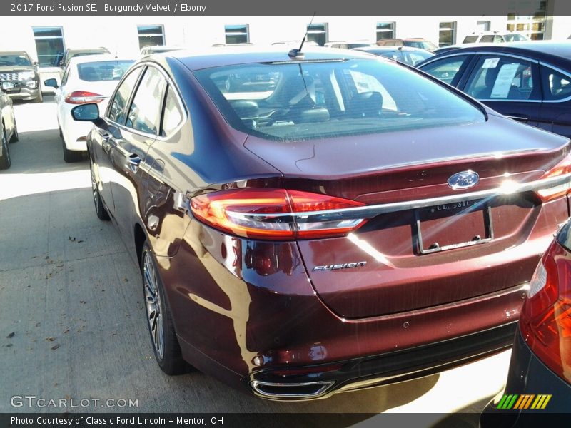 Burgundy Velvet / Ebony 2017 Ford Fusion SE