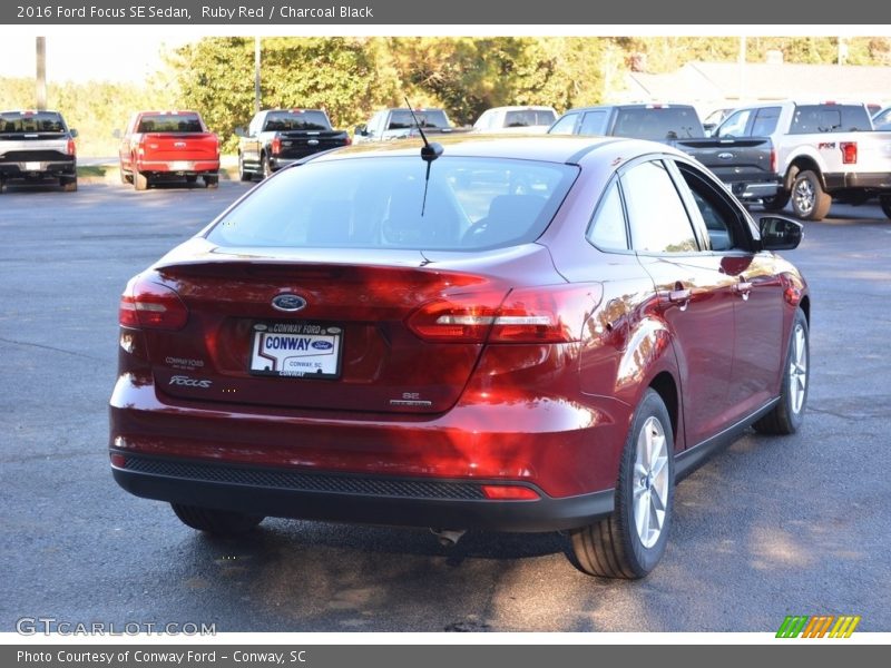 Ruby Red / Charcoal Black 2016 Ford Focus SE Sedan