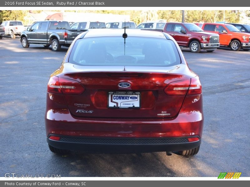 Ruby Red / Charcoal Black 2016 Ford Focus SE Sedan