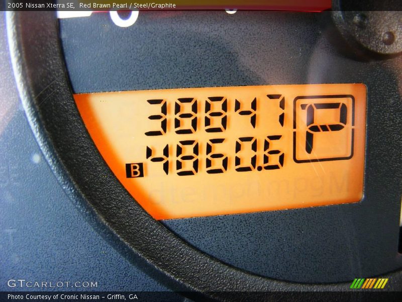 Red Brawn Pearl / Steel/Graphite 2005 Nissan Xterra SE